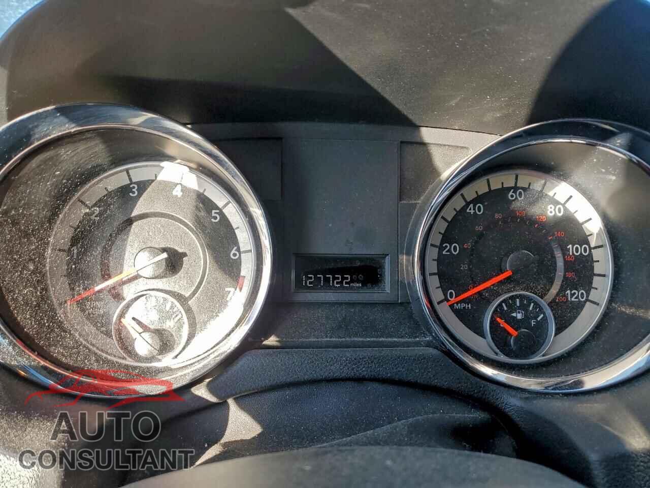 DODGE CARAVAN 2011 - 2D4RN3DG7BR611768