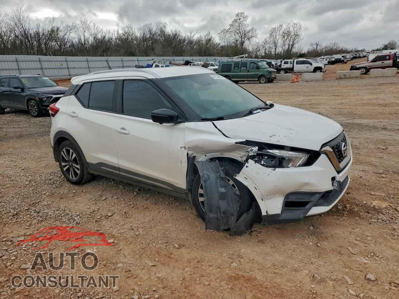 NISSAN KICKS 2019 - 3N1CP5CU3KL565484