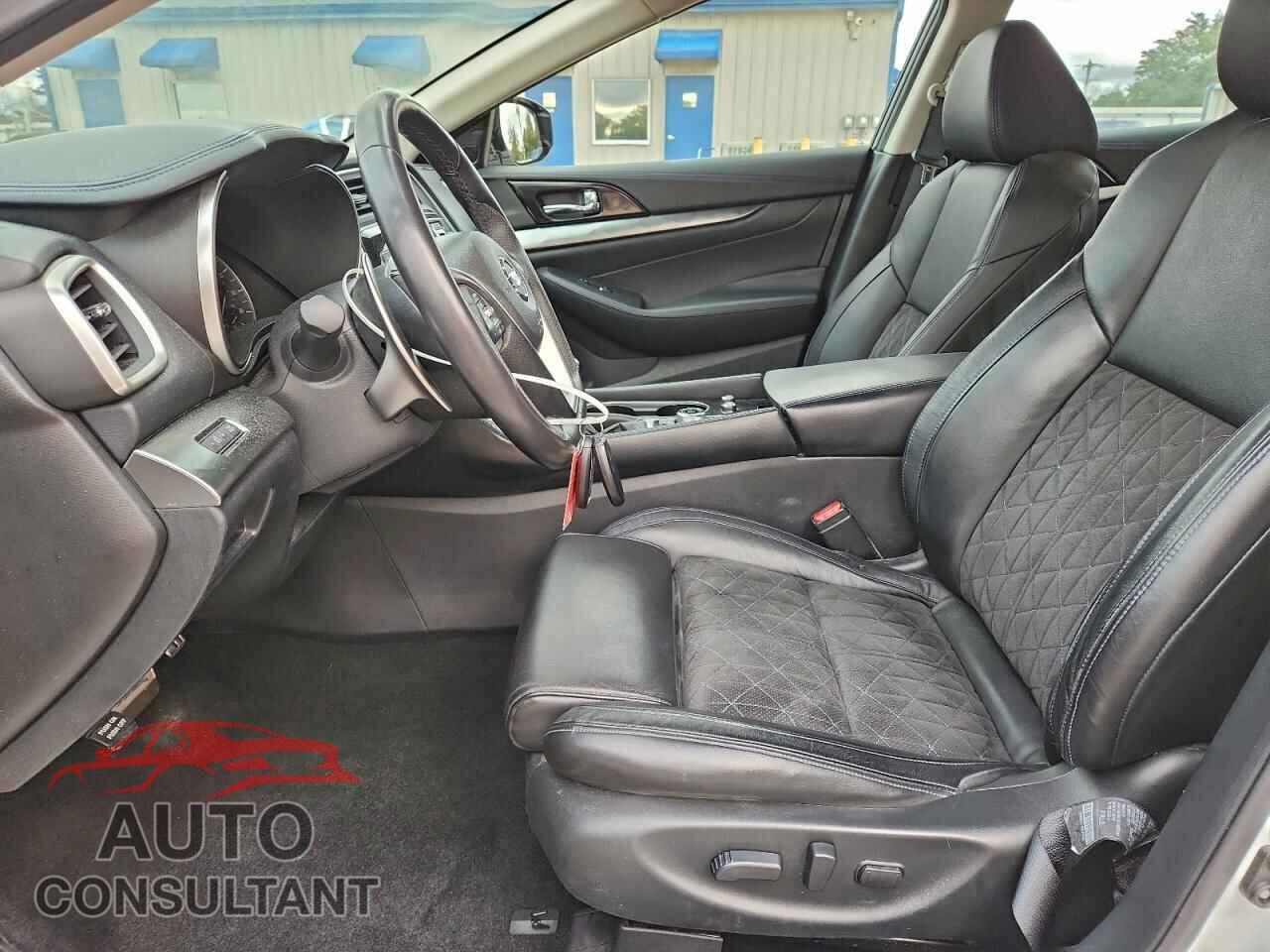 NISSAN MAXIMA 2017 - 1N4AA6AP2HC403719