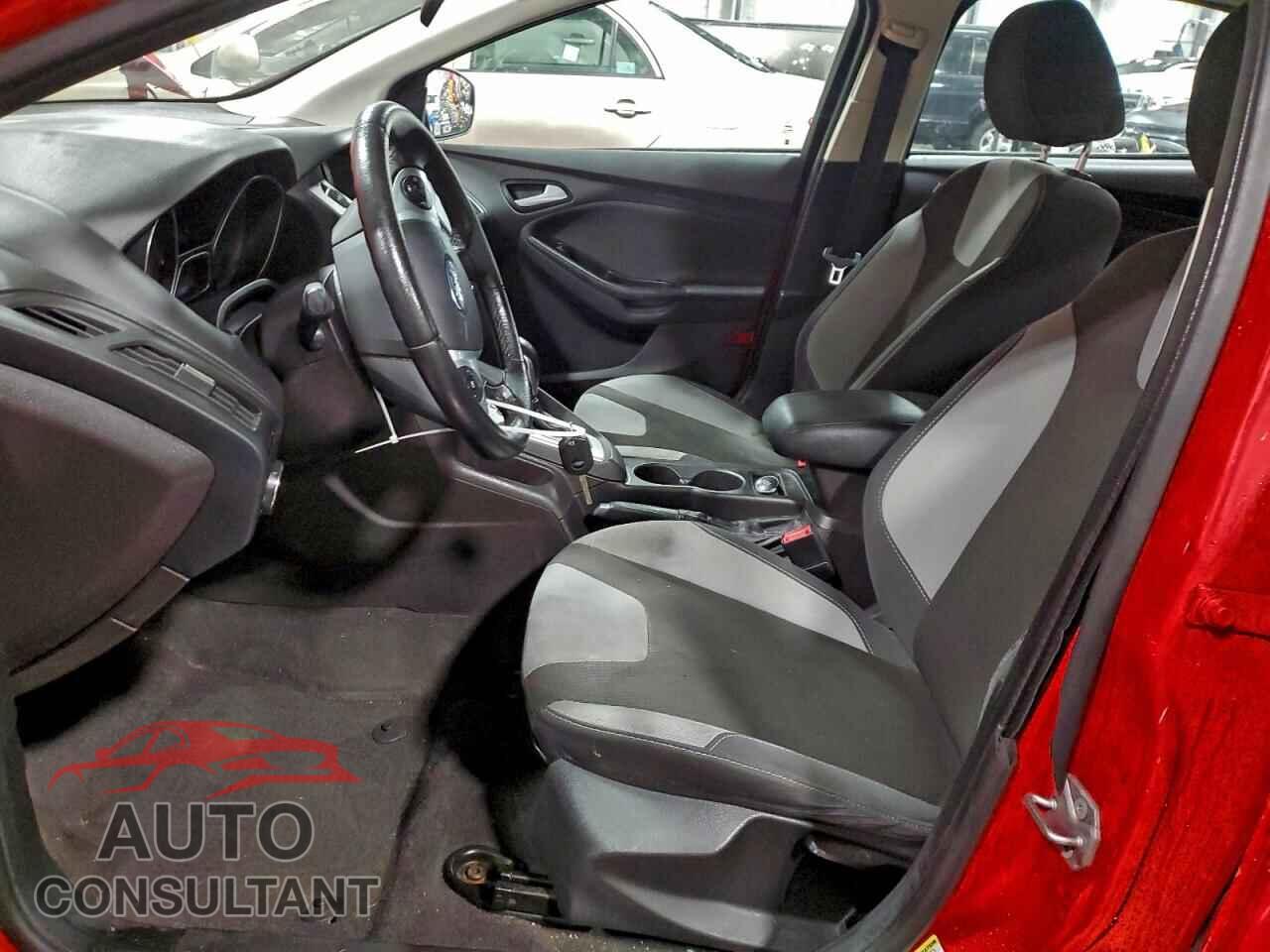 FORD FOCUS 2014 - 1FADP3F22EL156382