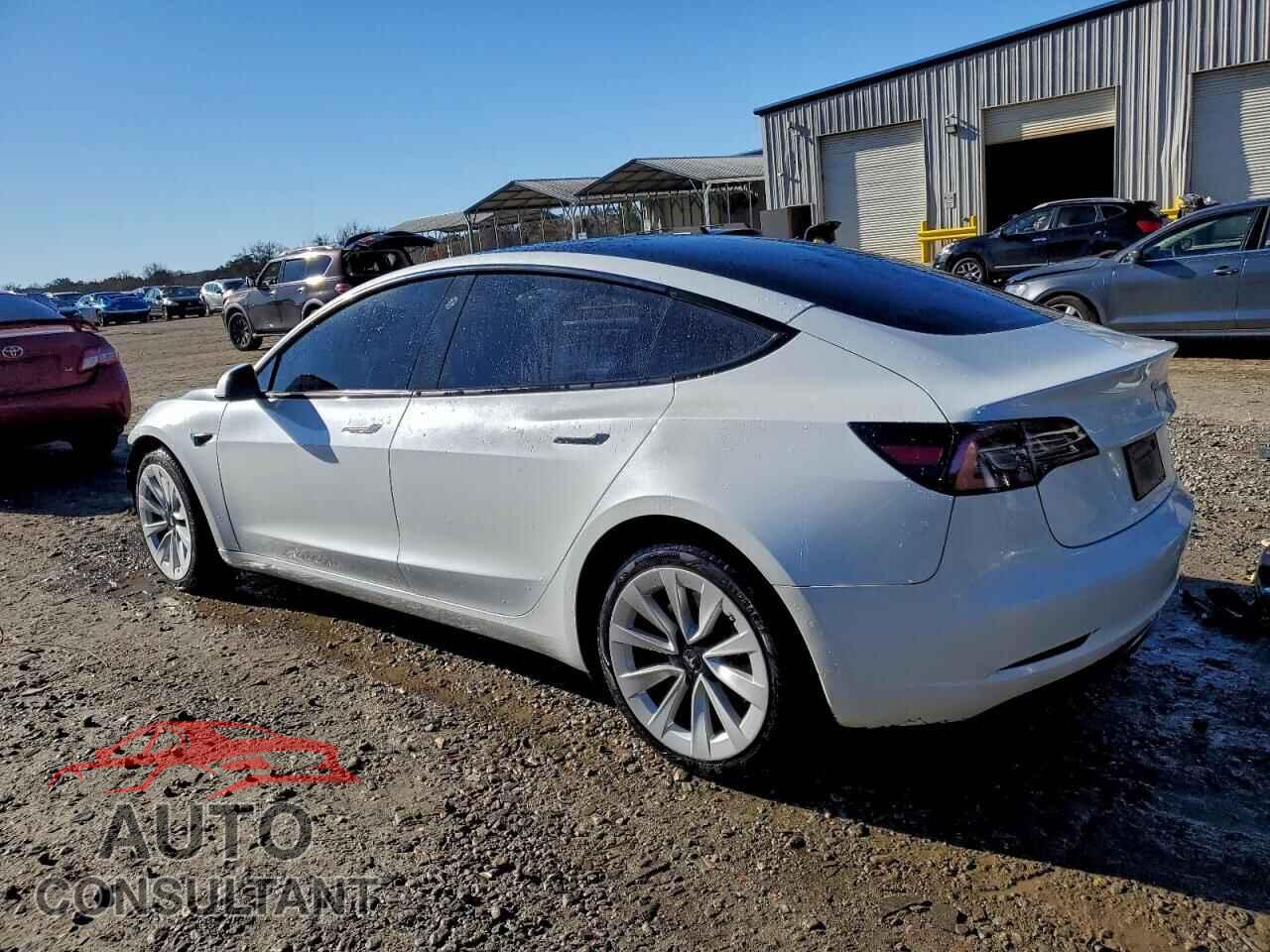 TESLA MODEL 3 2022 - 5YJ3E1EA0NF302550