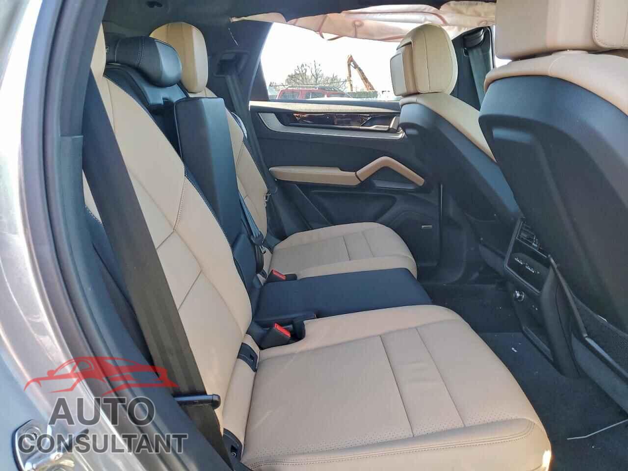 PORSCHE CAYENNE 2025 - WP1AA2AY1SDA05624