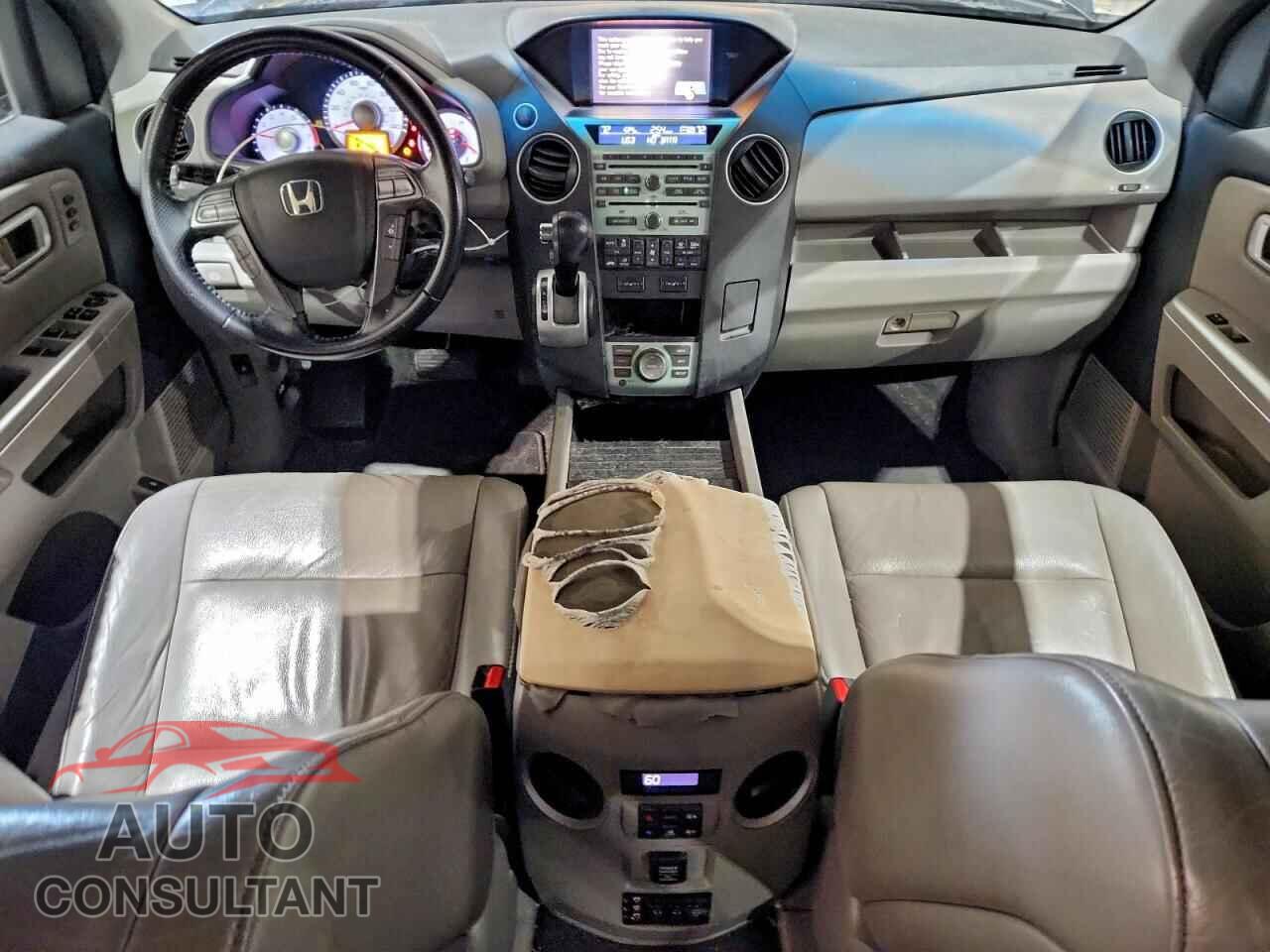 HONDA PILOT 2010 - 5FNYF3H98AB017895