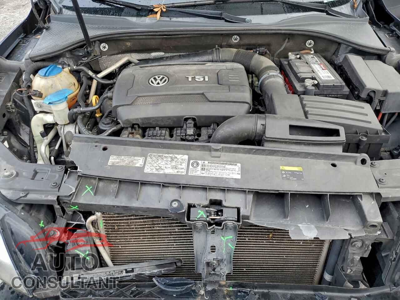VOLKSWAGEN PASSAT 2015 - 1VWBS7A35FC016333