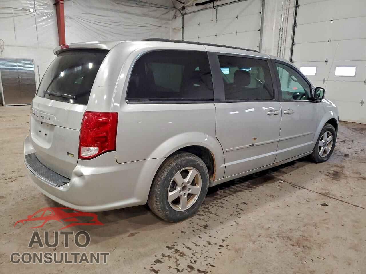 DODGE CARAVAN 2011 - 2D4RN3DG5BR639018