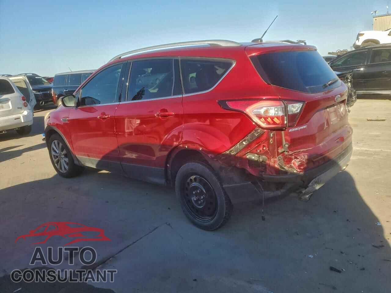 FORD ESCAPE 2017 - 1FMCU0J94HUD84301