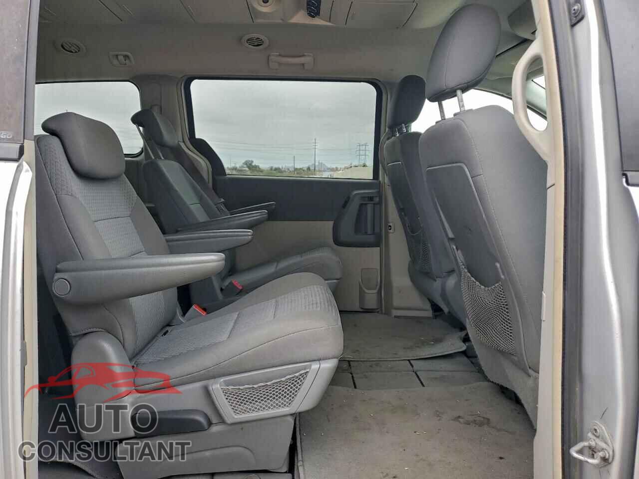 DODGE CARAVAN 2010 - 2D4RN5DX6AR147947