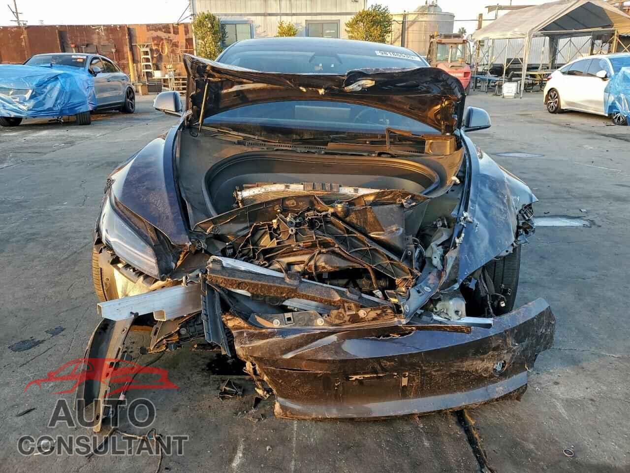 TESLA MODEL 3 2025 - 5YJ3E1EA9SF907467