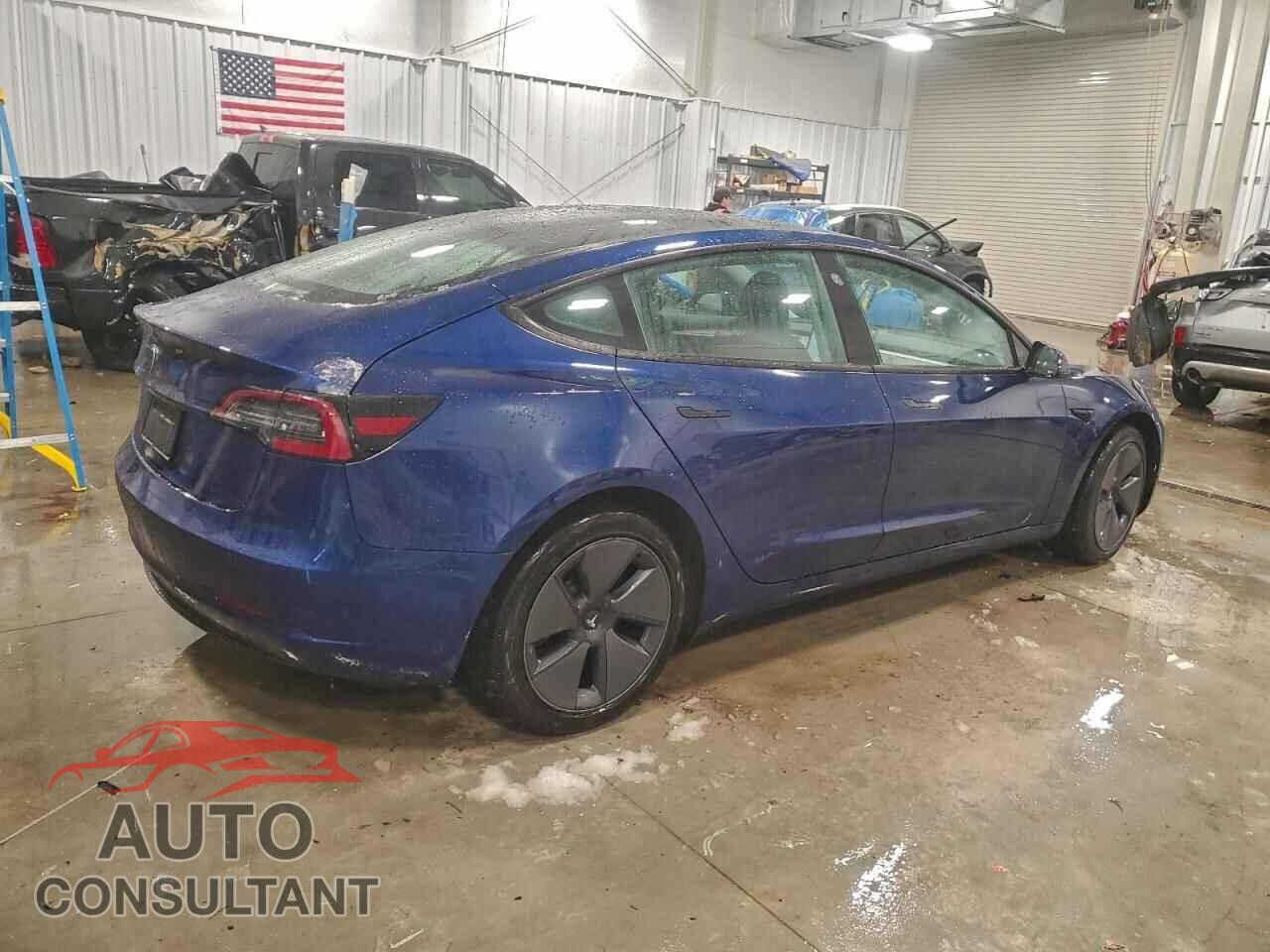 TESLA MODEL 3 2022 - 5YJ3E1EA8NF315675