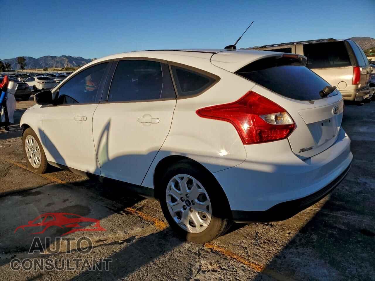 FORD FOCUS 2012 - 1FAHP3K21CL262911