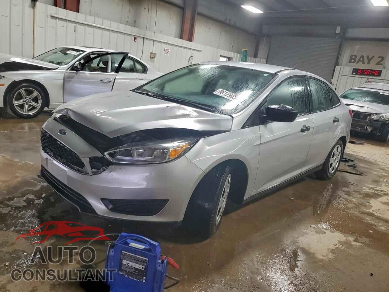 FORD FOCUS 2016 - 1FADP3E28GL201667