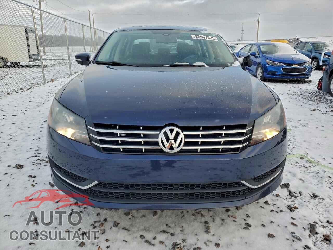 VOLKSWAGEN PASSAT 2014 - 1VWBN7A32EC093182