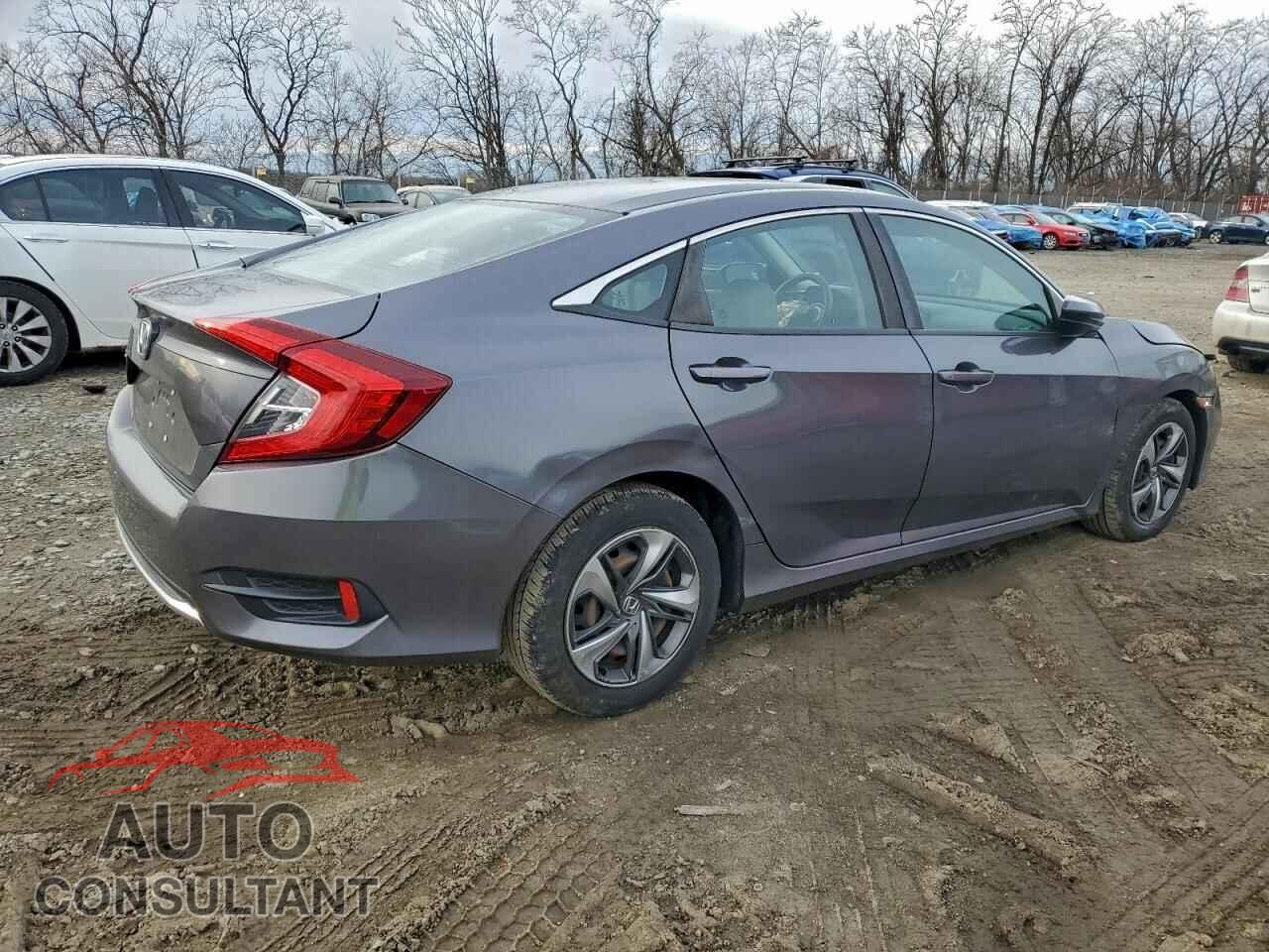 HONDA CIVIC 2019 - 2HGFC2F68KH502957