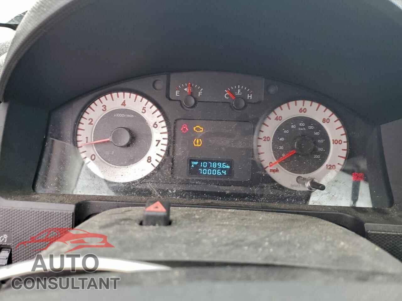 MAZDA TRIBUTE 2009 - 4F2CZ06G59KM07689