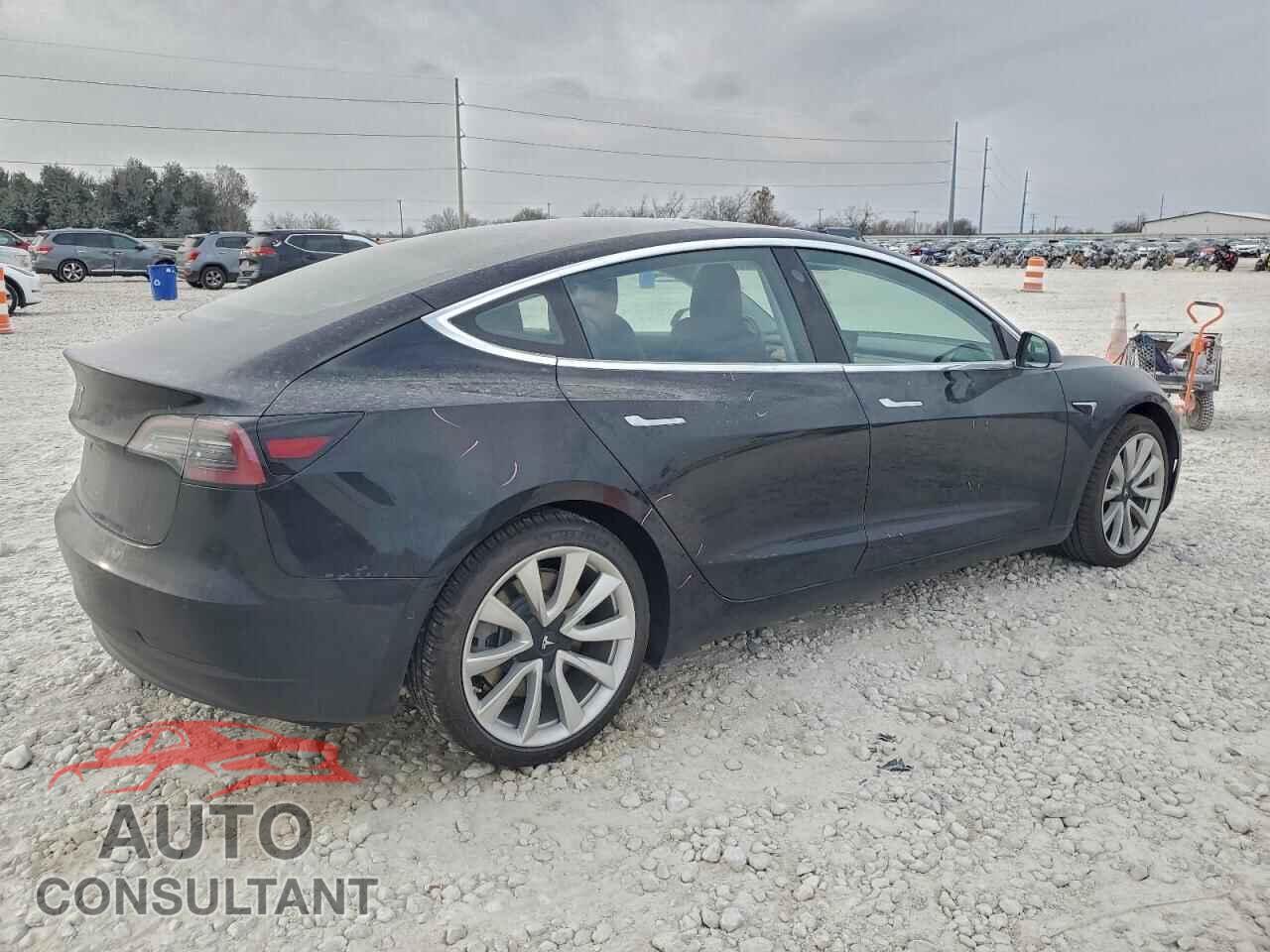 TESLA MODEL 3 2018 - 5YJ3E1EA8JF075862