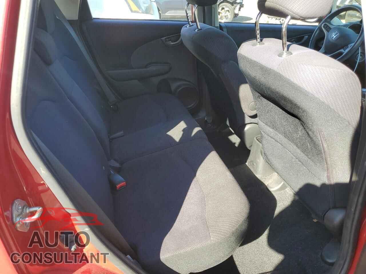 HONDA FIT 2012 - JHMGE8G58CS008564