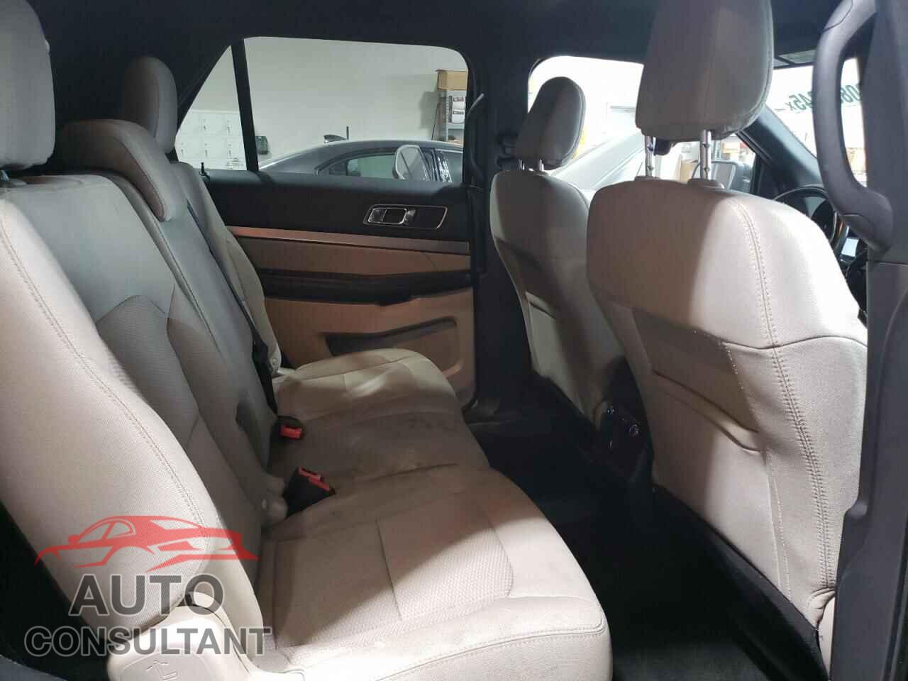 FORD EXPLORER 2018 - 1FM5K8DH4JGB60000