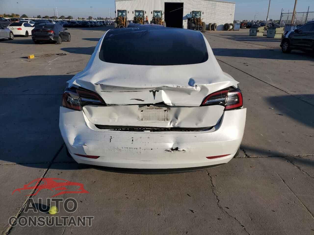 TESLA MODEL 3 2022 - 5YJ3E1EA6PF460295