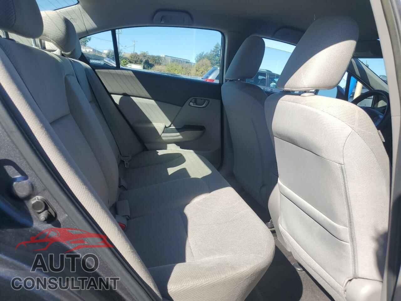 HONDA CIVIC 2012 - 2HGFB2F51CH324739