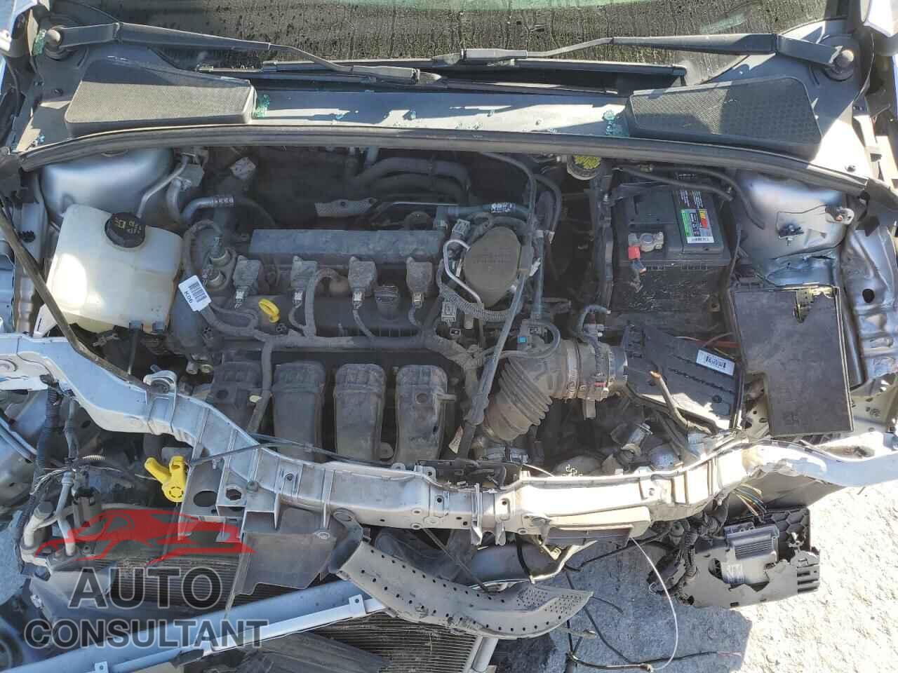 FORD FOCUS 2015 - 1FADP3F23FL343079