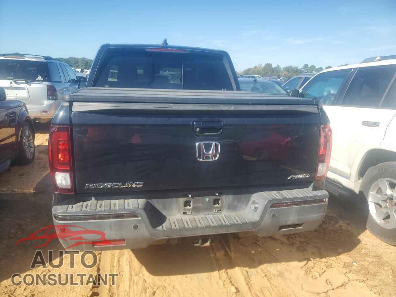HONDA RIDGELINE 2017 - 5FPYK3F88HB015975