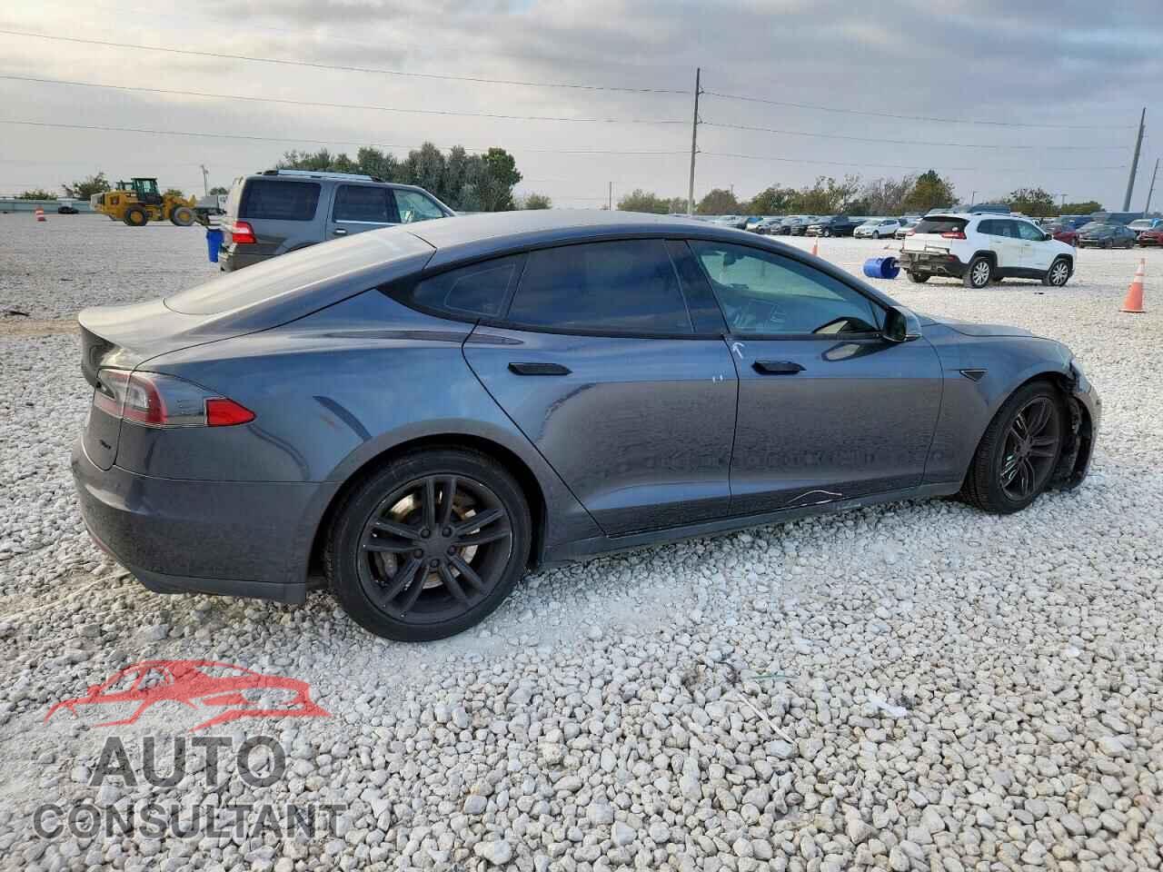 TESLA MODEL S 2015 - 5YJSA1E20FF120283