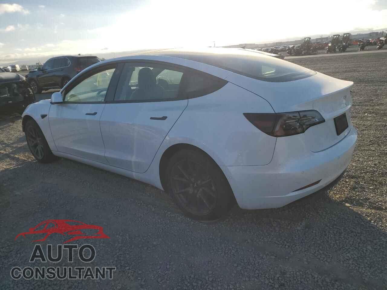TESLA MODEL 3 2022 - 5YJ3E1EB8NF249153