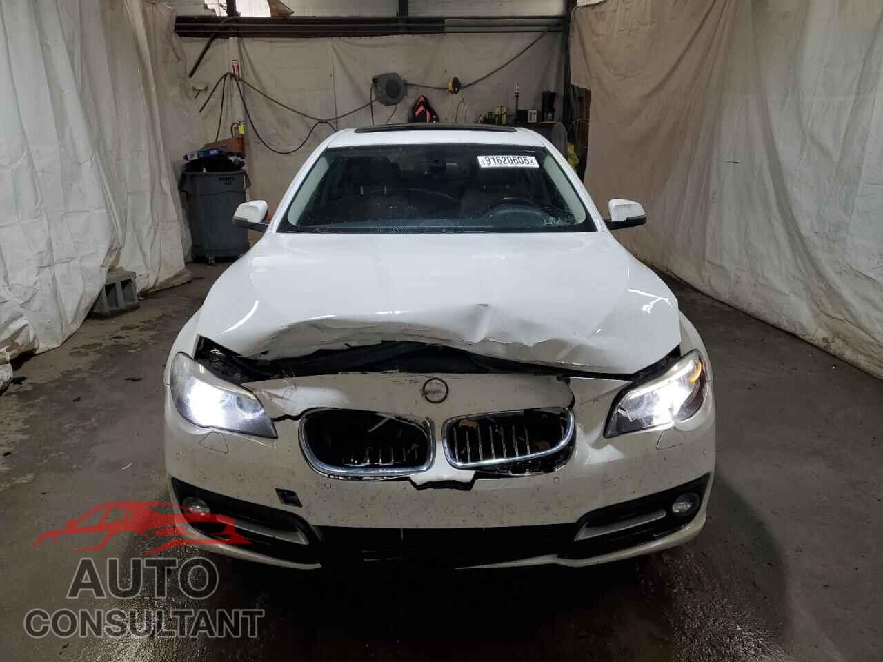 BMW 5 SERIES 2015 - WBA5B3C54FD546906