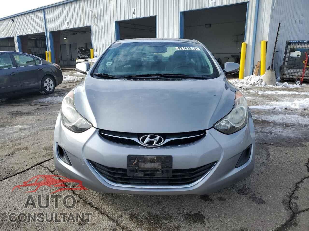 HYUNDAI ELANTRA 2013 - KMHDH4AE9DU833687