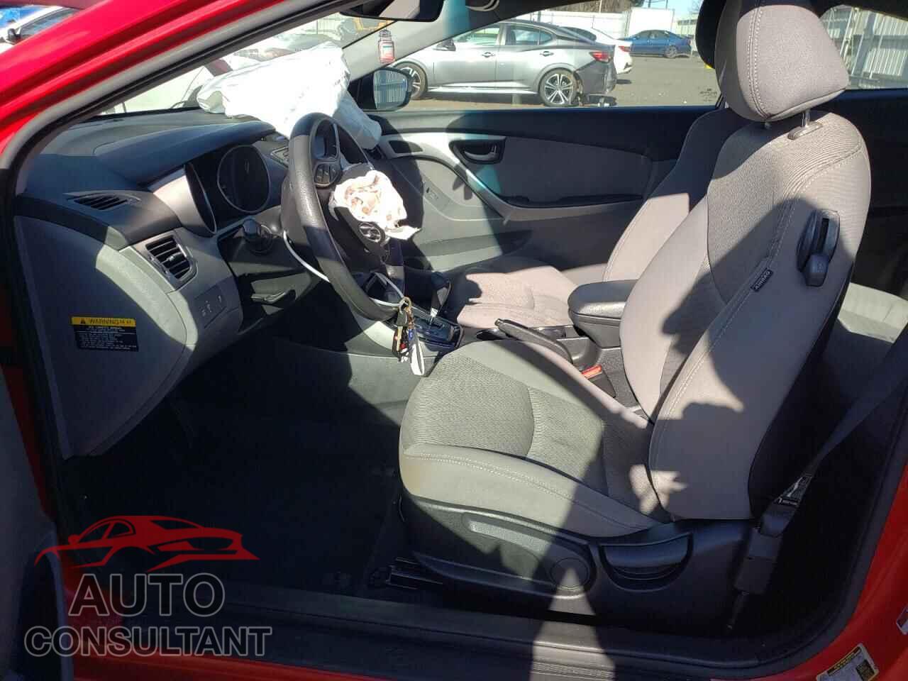 HYUNDAI ELANTRA 2013 - KMHDH6AE2DU008845