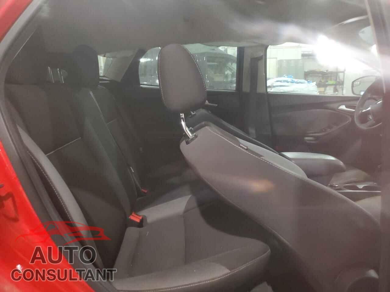 FORD FOCUS 2012 - 1FAHP3K2XCL134988