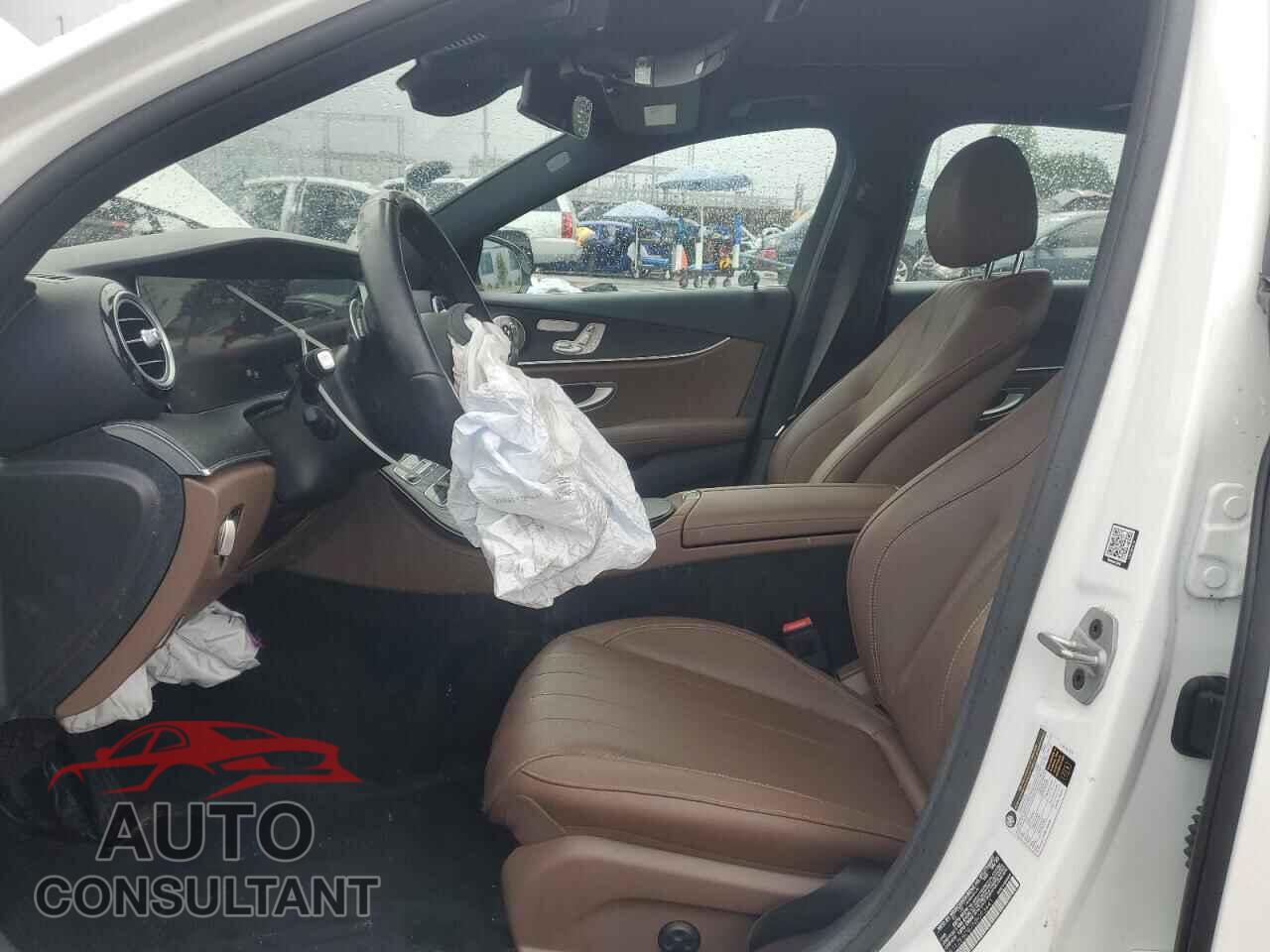 MERCEDES-BENZ E-CLASS 2022 - W1KZF8DB7NB093441