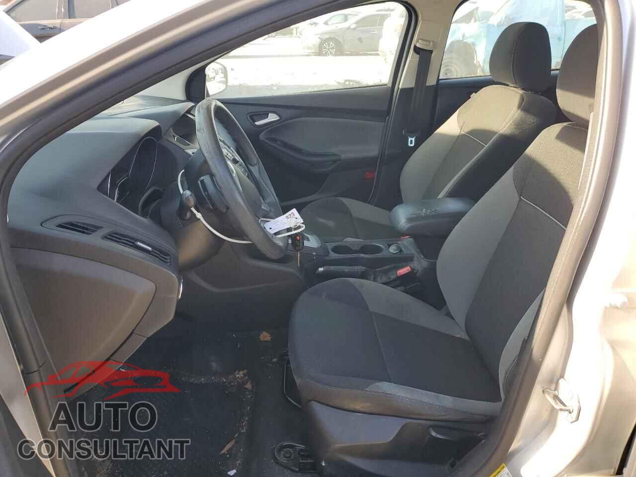 FORD FOCUS 2014 - 1FADP3F29EL130829