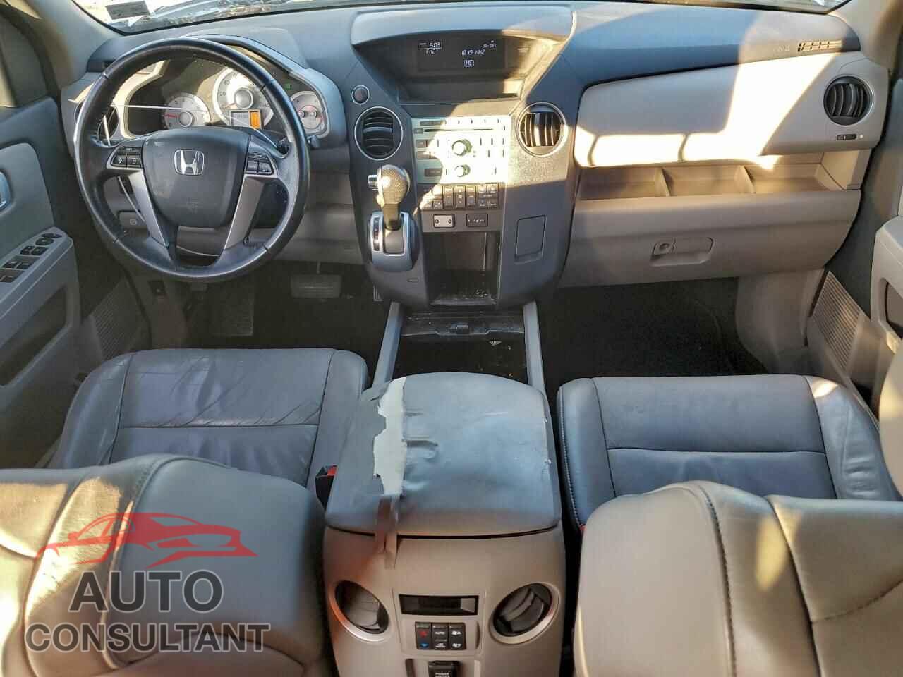 HONDA PILOT 2011 - 5FNYF3H52BB001741