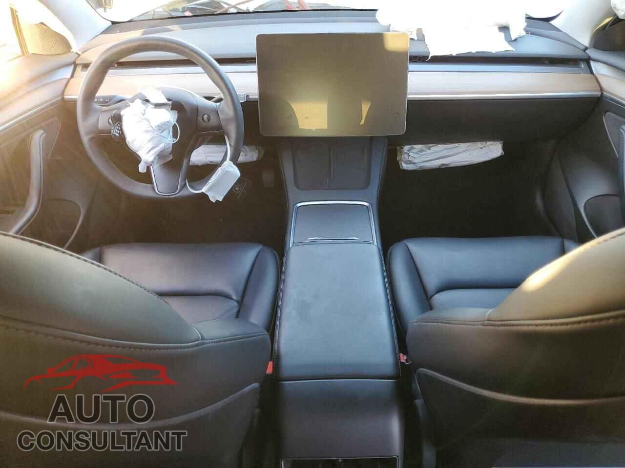 TESLA MODEL 3 2021 - 5YJ3E1EA7MF059009