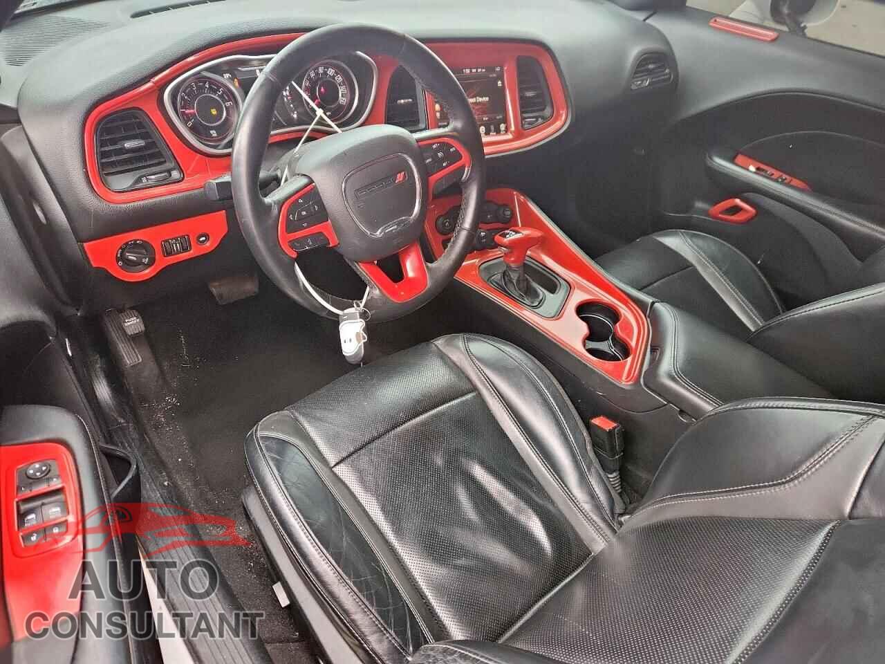 DODGE CHALLENGER 2015 - 2C3CDZBG0FH705857