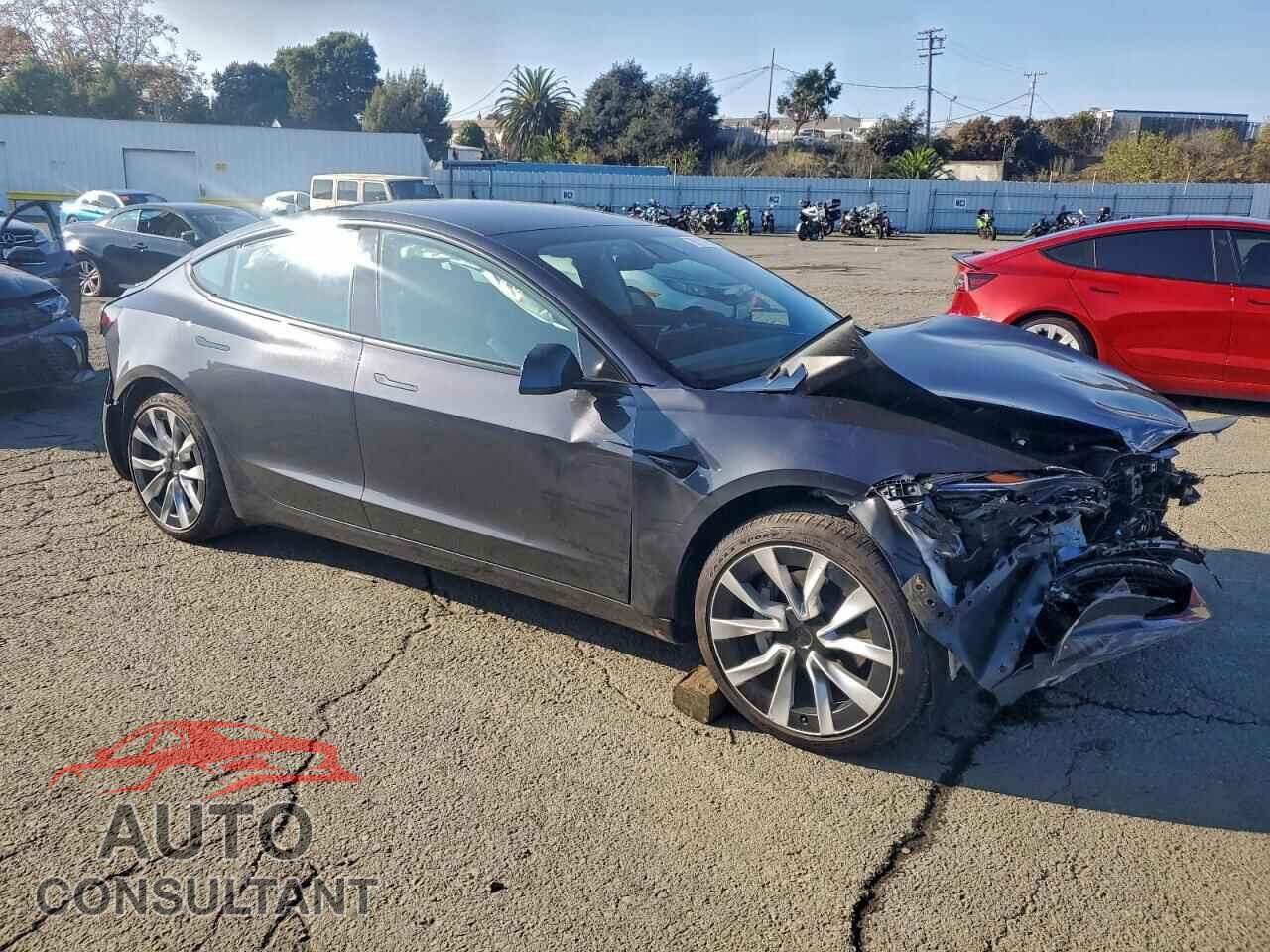 TESLA MODEL 3 2024 - 5YJ3E1EA3RF859099