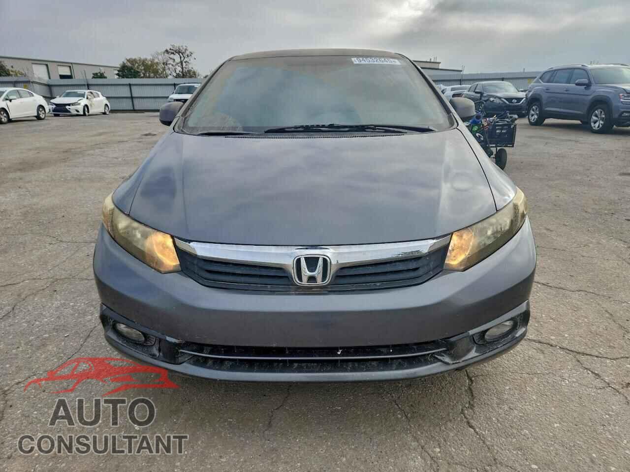 HONDA CIVIC 2012 - 2HGFB2F55CH606639