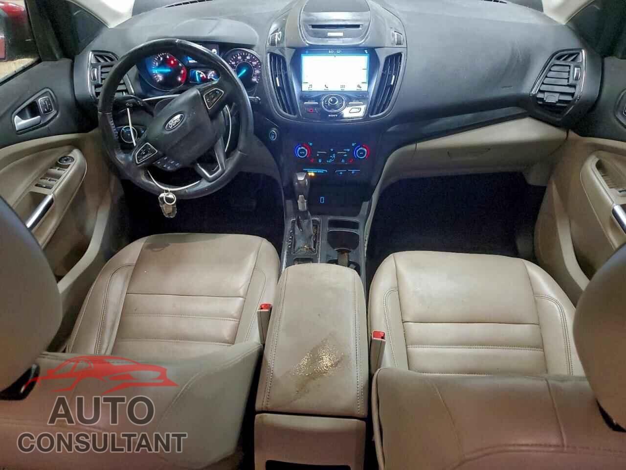FORD ESCAPE 2017 - 1FMCU9JD4HUD09834