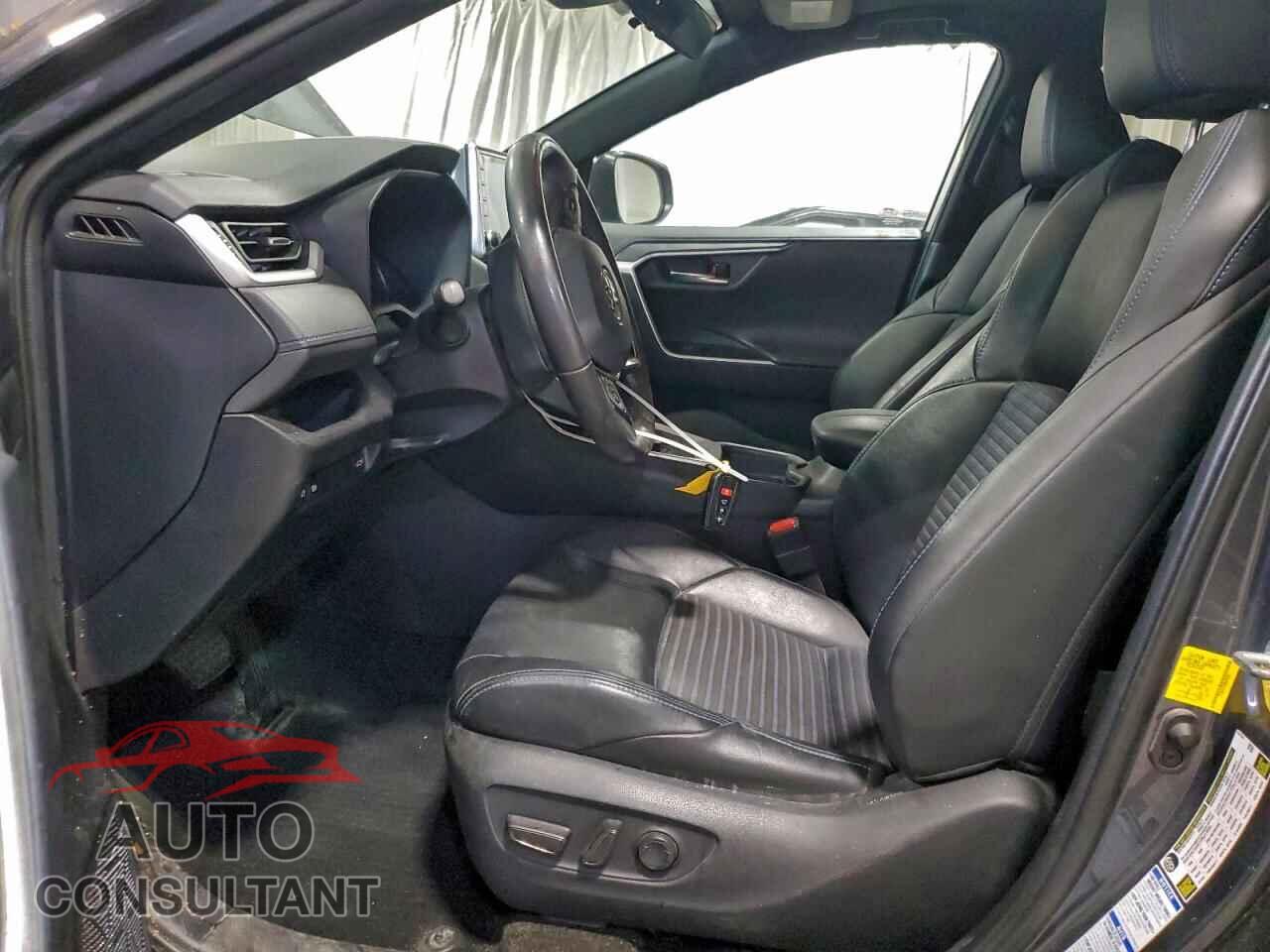 TOYOTA RAV4 2021 - 2T3E6RFV2MW005861