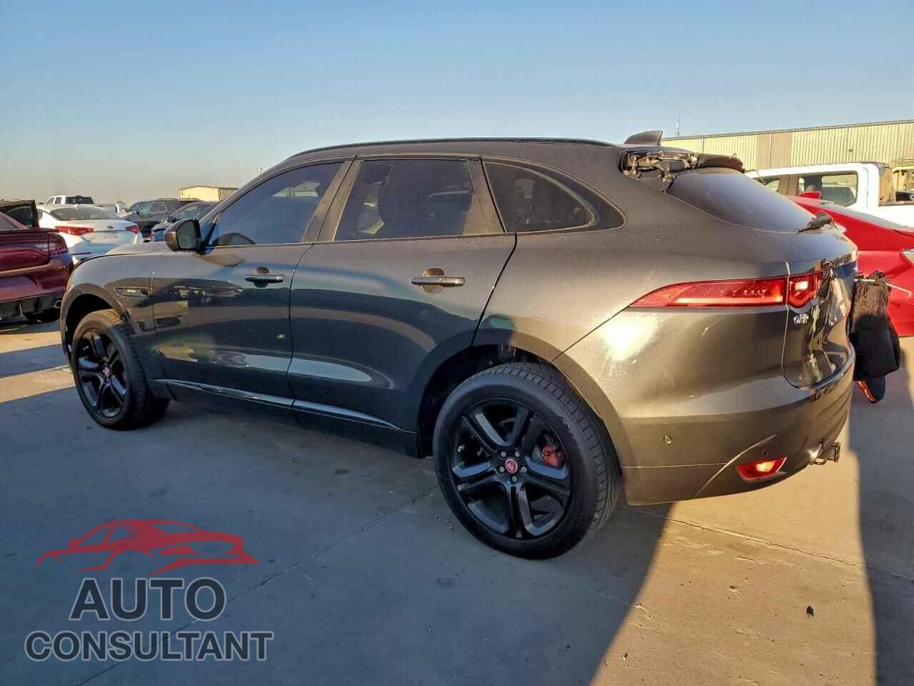 JAGUAR F-PACE 2017 - SADCL2BV5HA046989