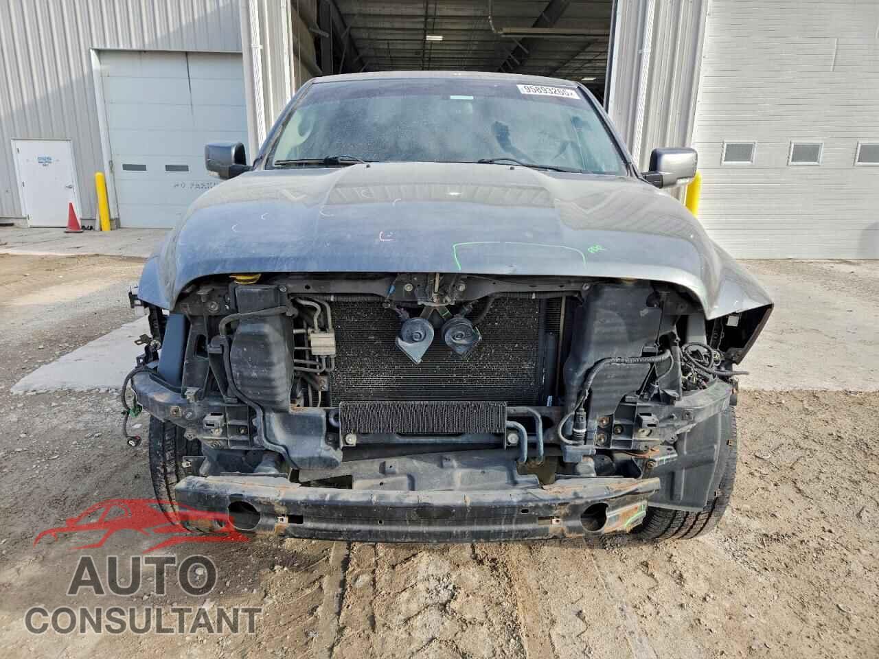 DODGE RAM 1500 2012 - 1C6RD7MT2CS319523