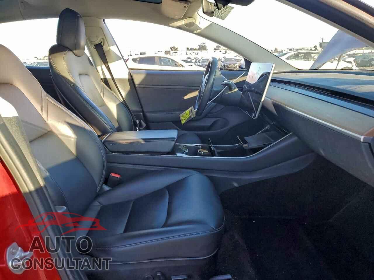 TESLA MODEL 3 2018 - 5YJ3E1EA9JF058181