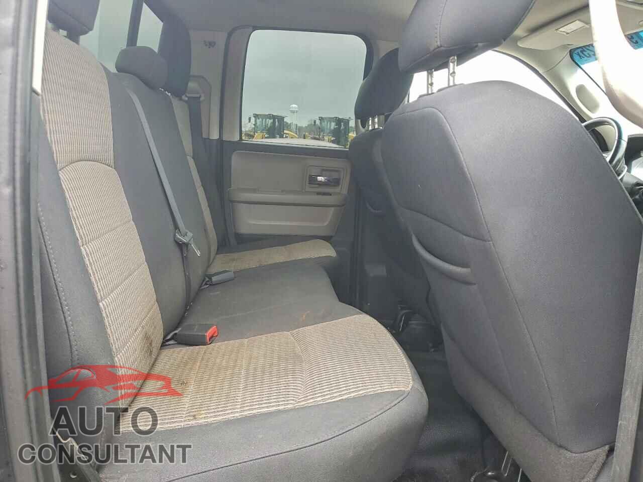 DODGE RAM 1500 2012 - 1C6RD7GP6CS120053