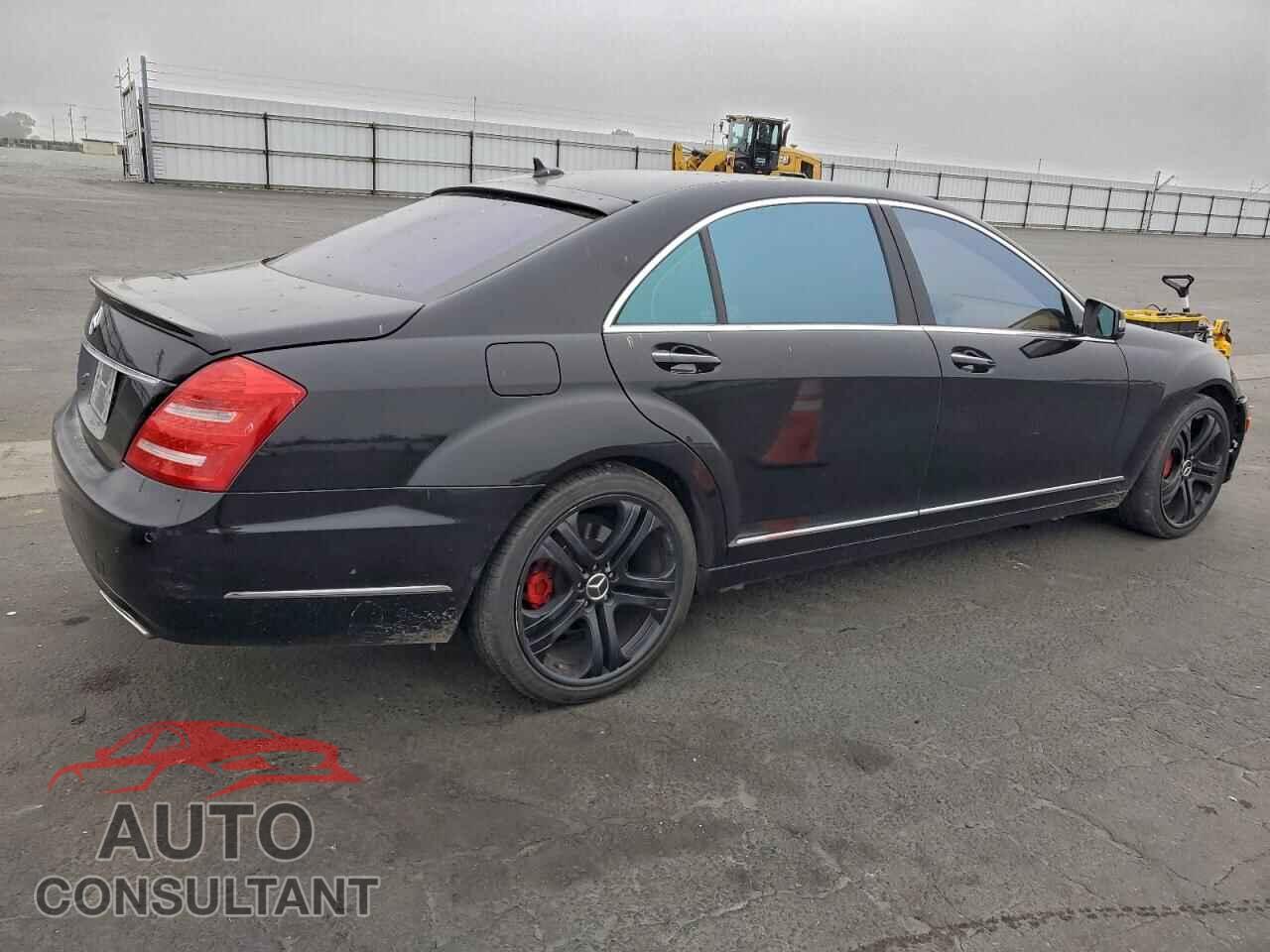 MERCEDES-BENZ S-CLASS 2013 - WDDNG7DB2DA512533