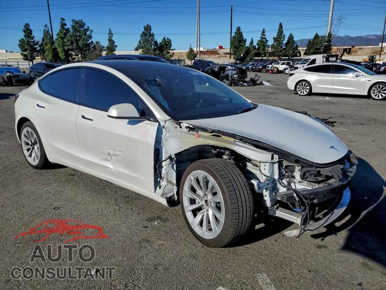 TESLA MODEL 3 2022 - 5YJ3E1EB7NF145379