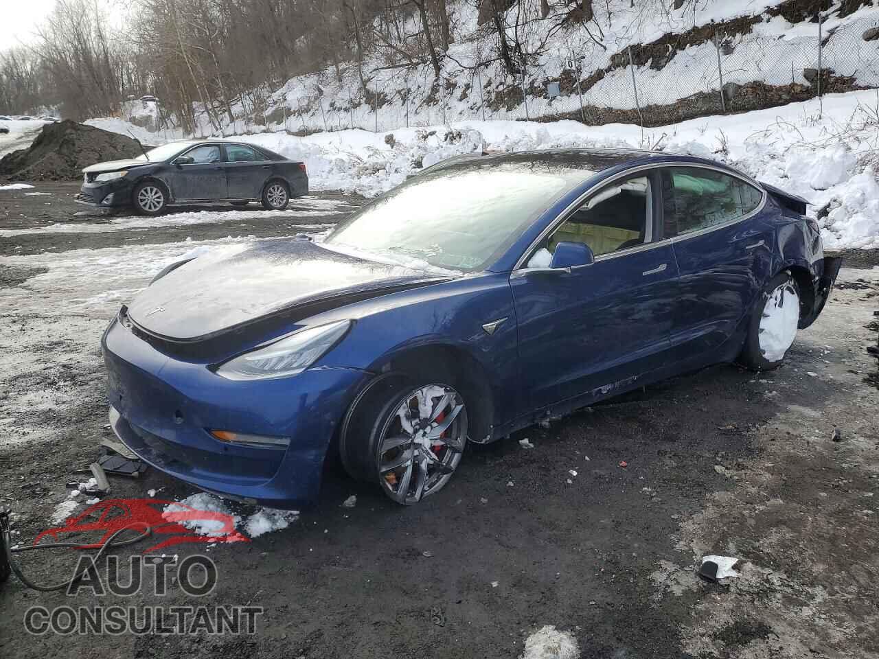 TESLA MODEL 3 2019 - 5YJ3E1EB3KF237763
