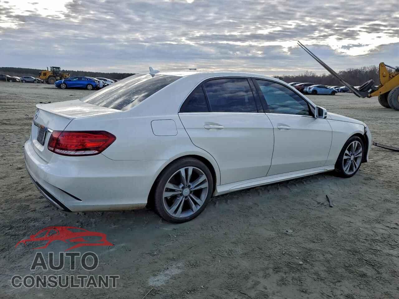 MERCEDES-BENZ E-CLASS 2014 - WDDHF5KB8EA905641