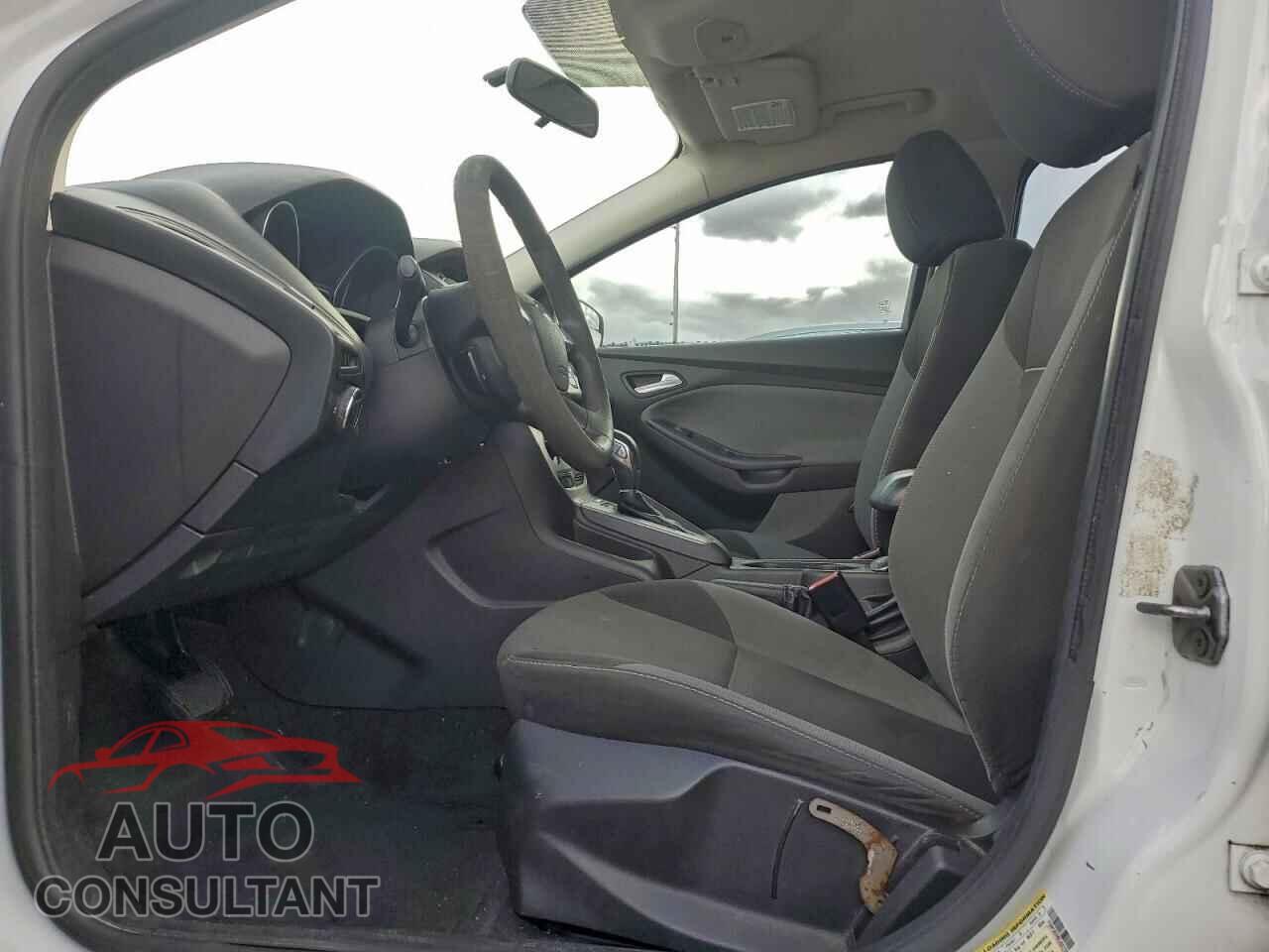 FORD FOCUS 2013 - 1FADP3K29DL302720