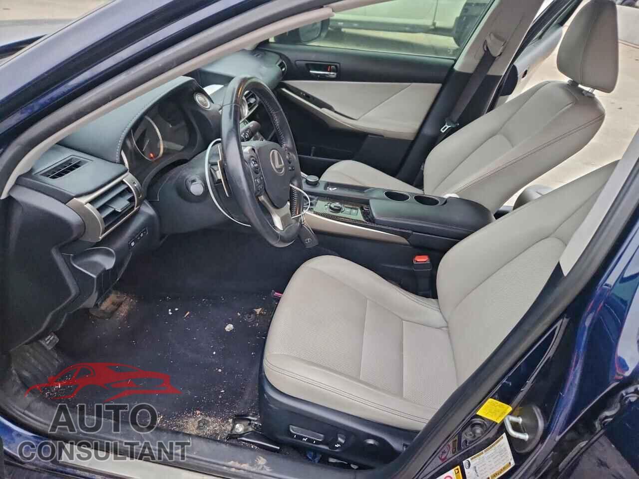LEXUS IS 2014 - JTHBF1D24E5003971